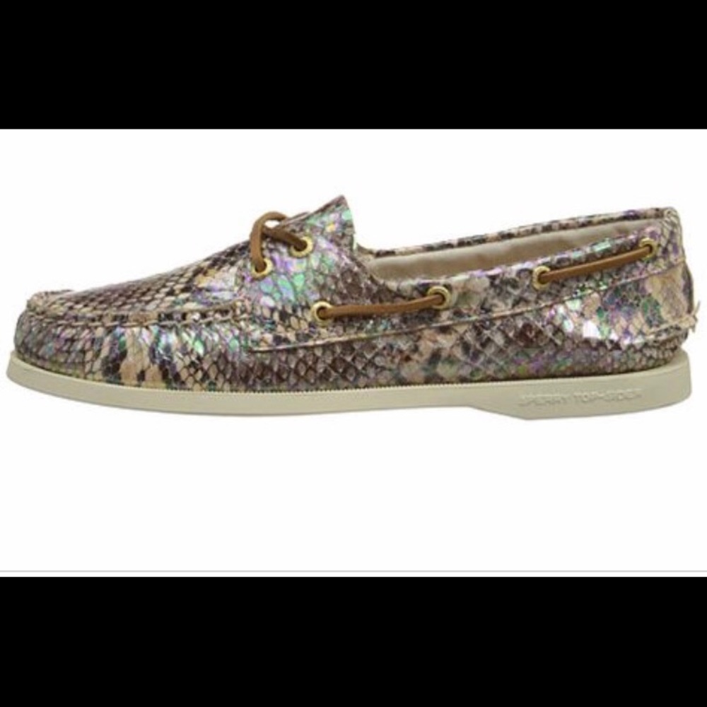 LIMITED EDITION. Iridescent snakeskin sperrys